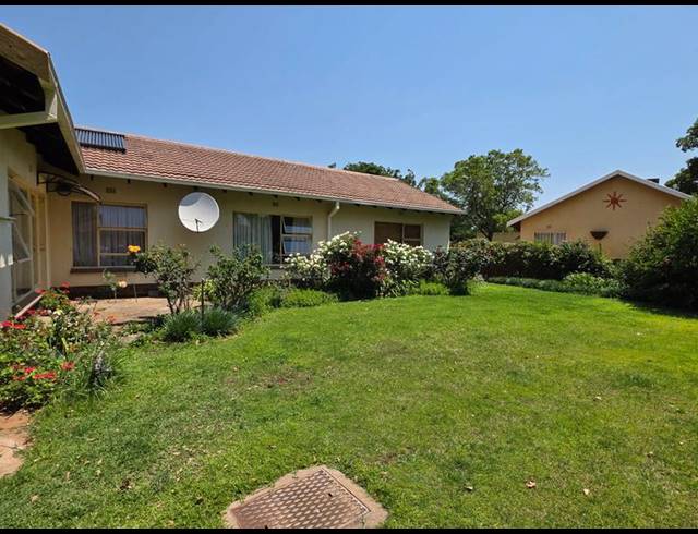 4 BEDROOM HOUSE FOR SALE IN GOLF PARK